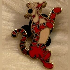 Tigger Bouncing Smiling 100 acre woods Winnie the Pooh Disney Pin
